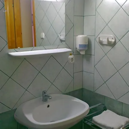 Thermal Panzio לינה וארוחת בוקר